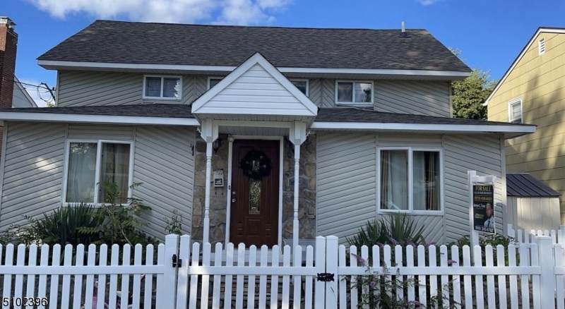 15 Cedar St - Photo 1