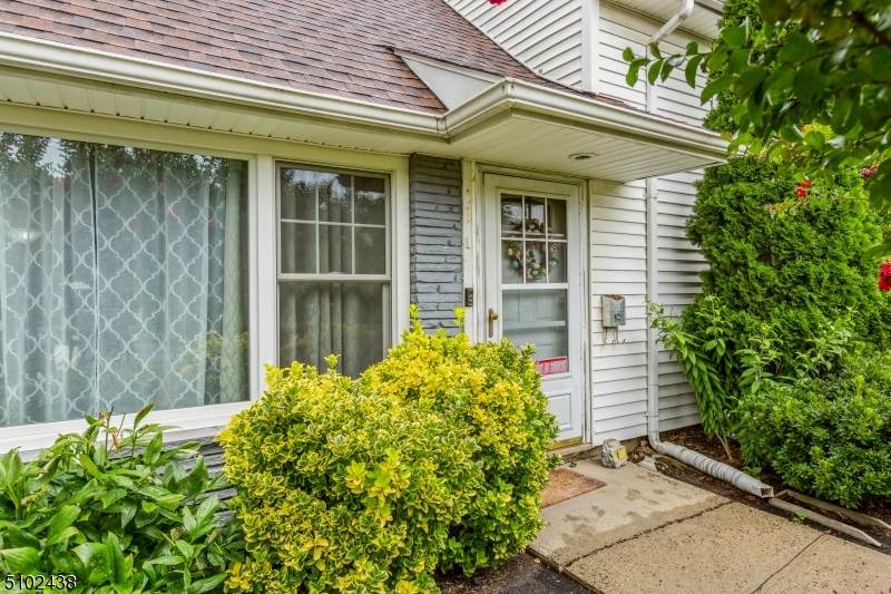 12 Leland Ave - Photo 1
