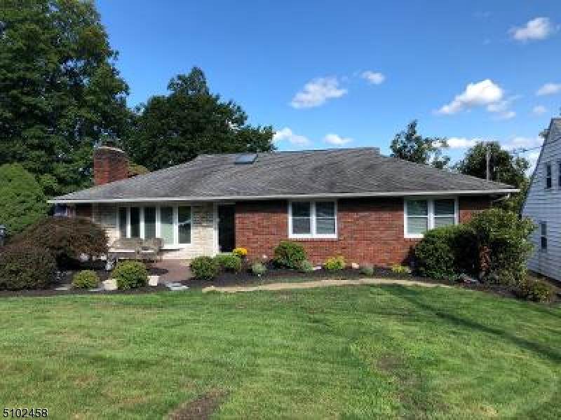 188 Macdonald Dr - Photo 1
