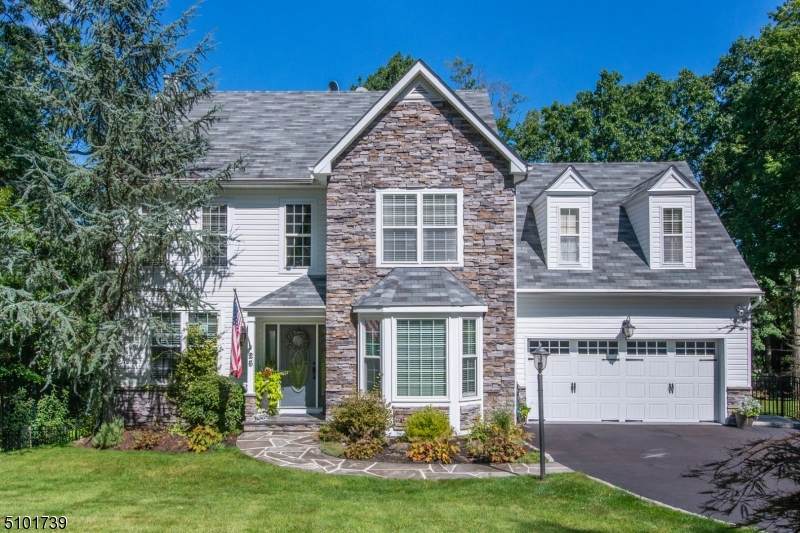 25 Highmount Ave - Photo 1