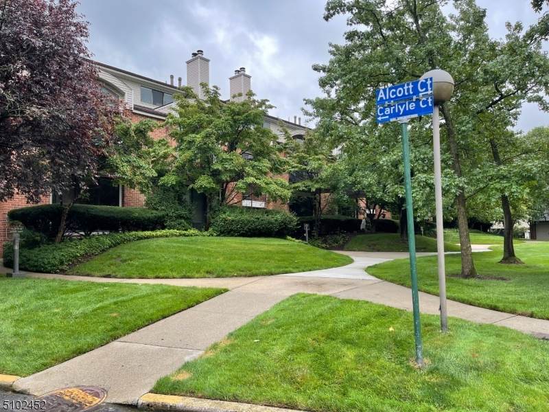 3 Carlyle Ct - Photo 1