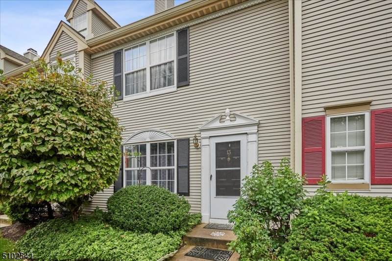13 Rachel Ct - Photo 1
