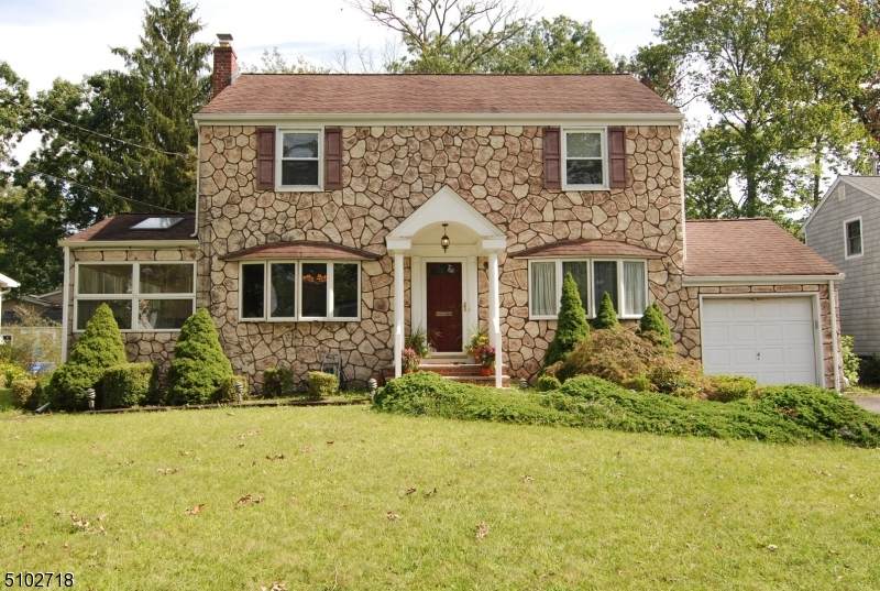 6 Wellington Rd - Photo 1