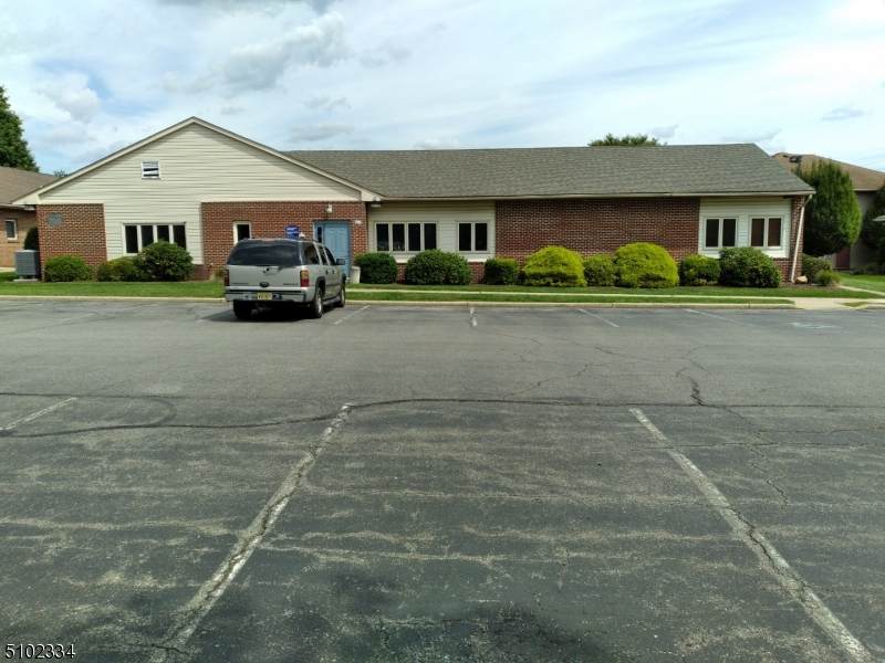 700 Coventry Dr - Photo 1