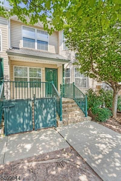 204 Rip Van Dam Ct - Photo 1