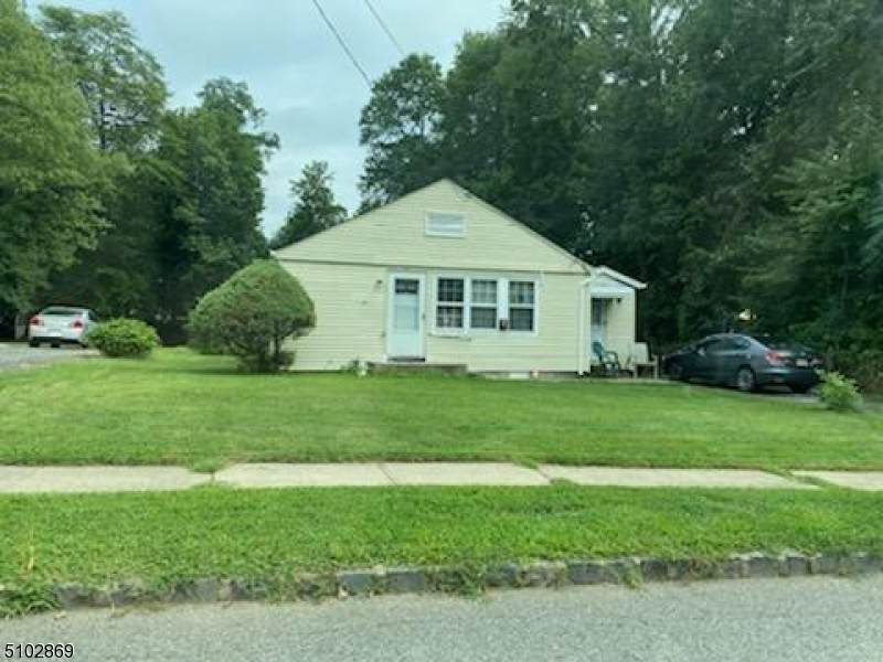 21 Cottage Pl - Photo 1