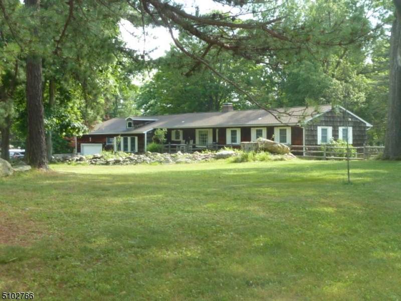 14 Marjorie Dr - Photo 1