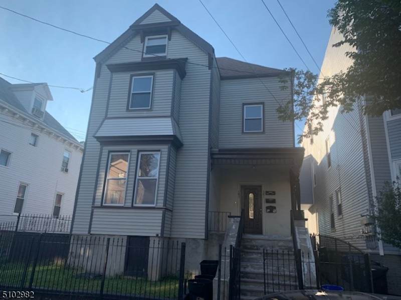 181 S 7Th St - Photo 1
