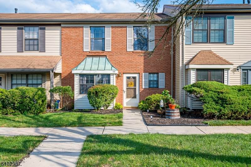 100 St Anns Ct - Photo 1
