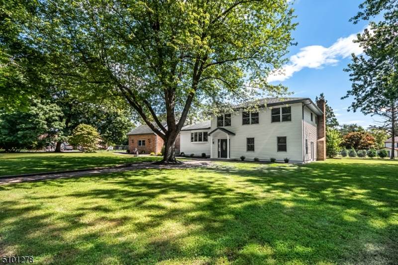 5 Alcott Way - Photo 1
