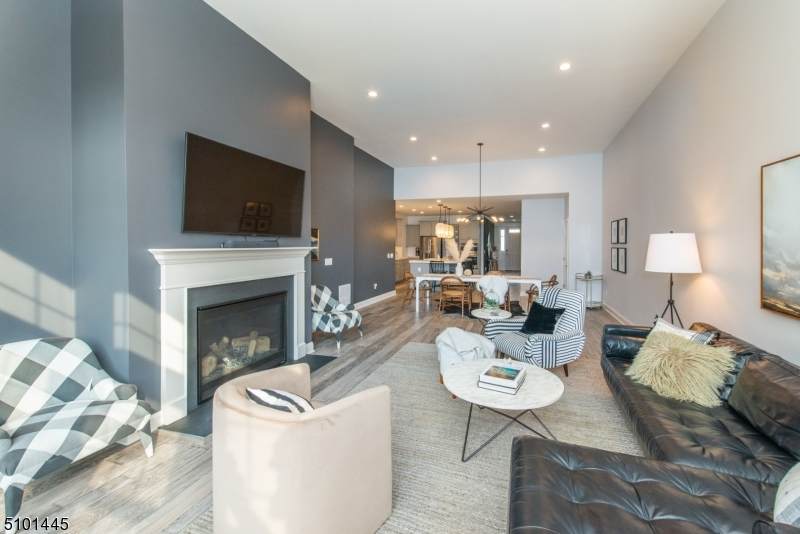 32 Sequoia Dr - Photo 1
