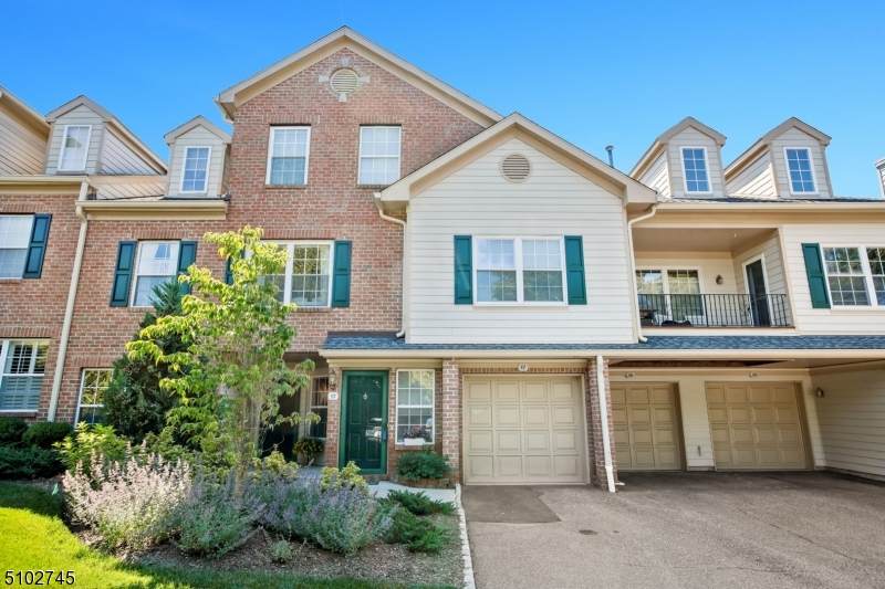 17 Davenport Pl - Photo 1