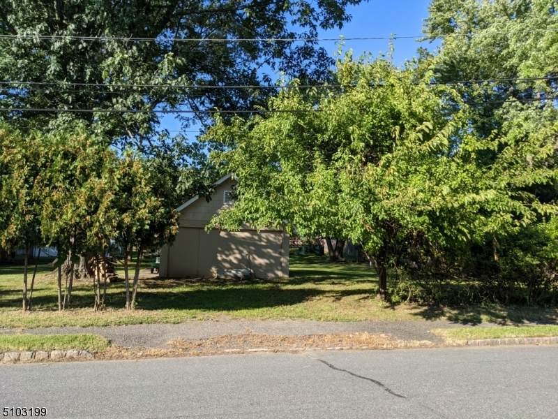 7 Boulderwood Dr - Photo 1