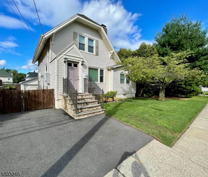 56 Gordon St - Photo 1