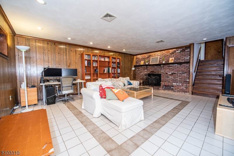 28 Hopi Dr - Photo 1