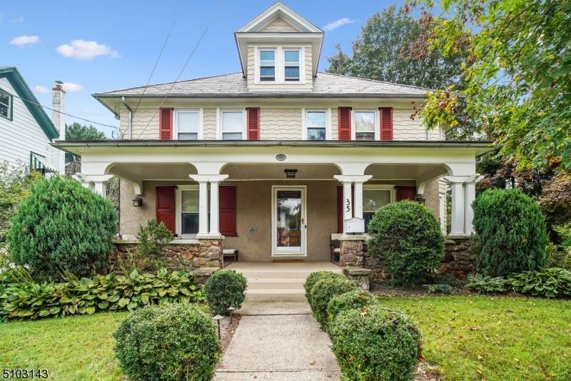 35 Maple Ave - Photo 1