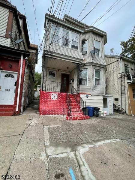 517 Union Ave - Photo 1