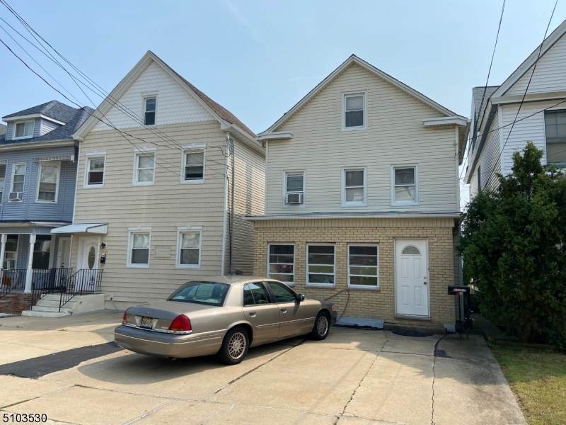162 Elm St - Photo 1