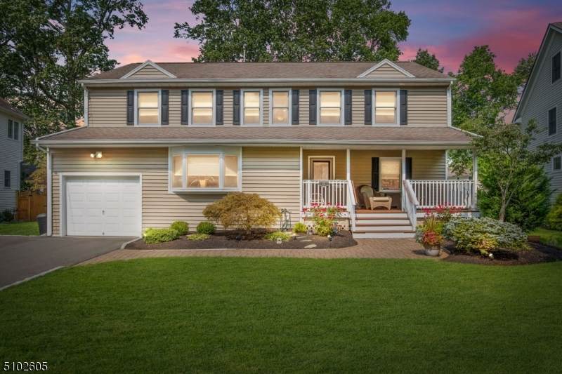 151 N Cottage Pl - Photo 1