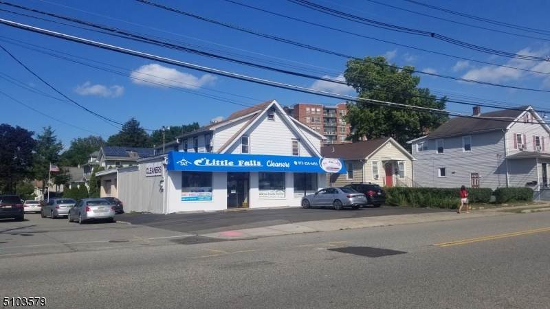342 Main St - Photo 1