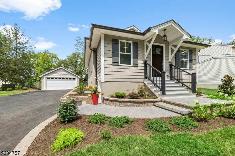 96 Magnolia Ave - Photo 1