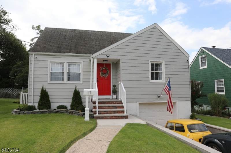 17 Birchwood Dr - Photo 1