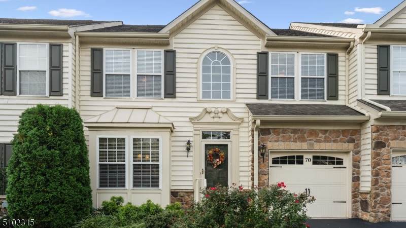 70 Weber Ave - Photo 1