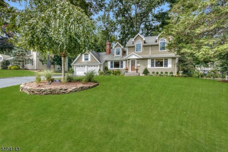 297 W Stevens Ave - Photo 1