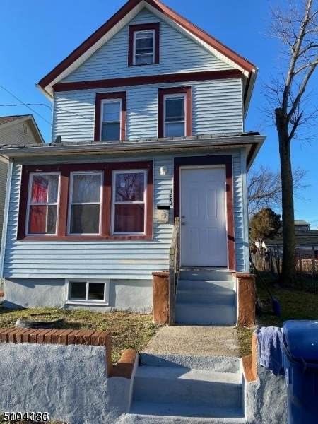 1004 W 3rd St - Photo 1