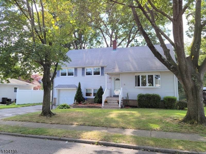 23 Cambridge Rd - Photo 1
