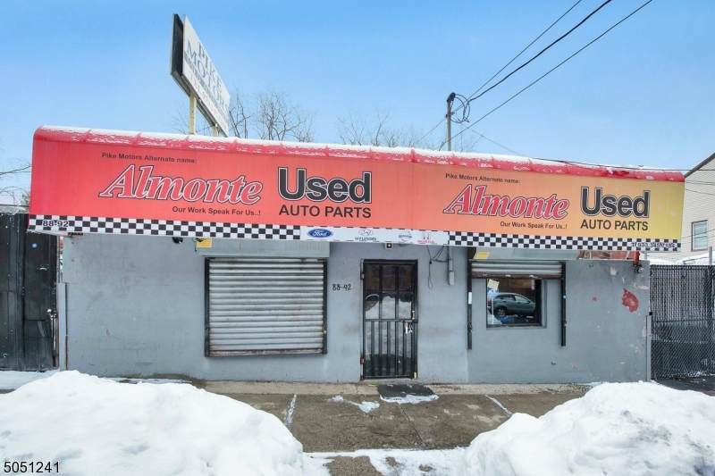 86 Montgomery St - Photo 1