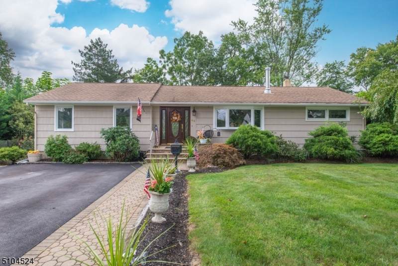48 Alexander Ave - Photo 1