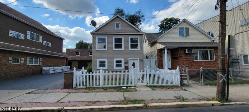 104 Wallington Ave - Photo 1