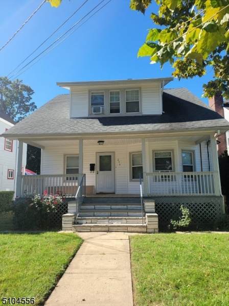 256 Garfield Ave - Photo 1