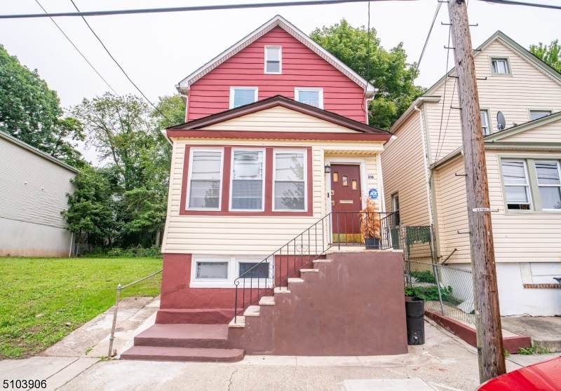316 S 20Th St - Photo 1