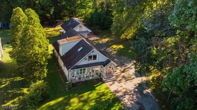 59 Cypress Ave - Photo 1