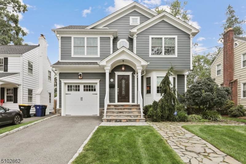 214 Herbert Ave - Photo 1