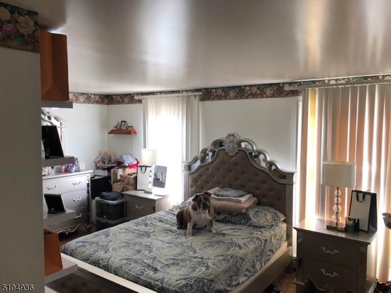 13 Allen St - Photo 1