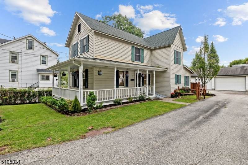 14 Cummins St - Photo 1