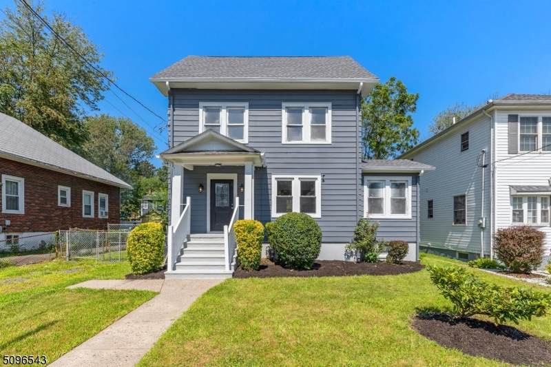 115 Sumner Ave - Photo 1