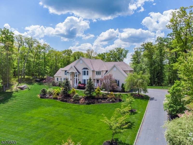 5 Nicholas Dr - Photo 1