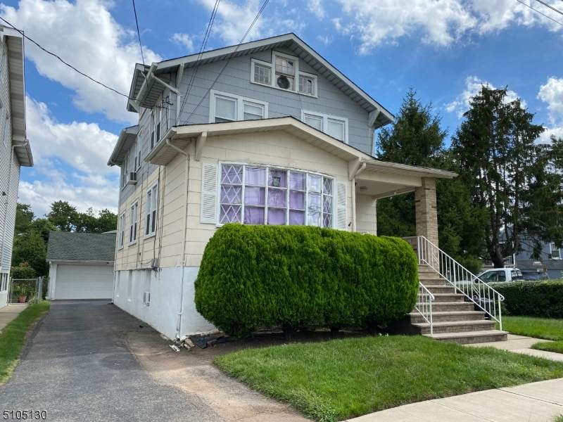90 Marshall Ave - Photo 1