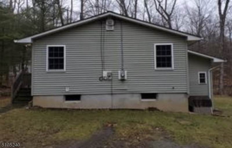 10 Lakeside Ave - Photo 1