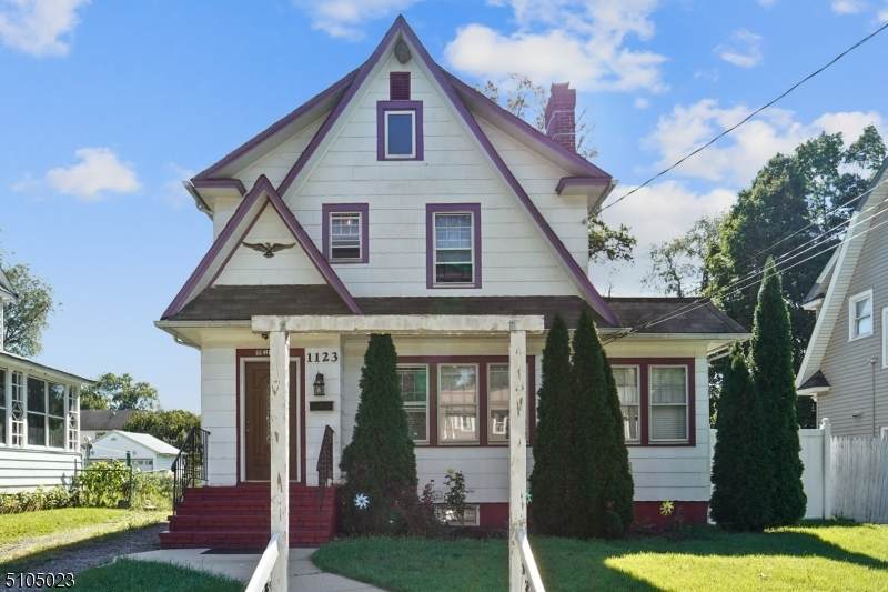 1123 W 5Th St - Photo 1
