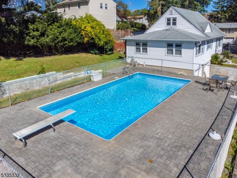 53 Hyland Ave - Photo 1