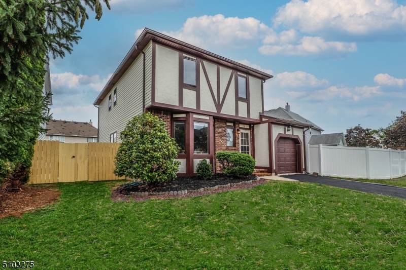 39 Tanbark Dr - Photo 1