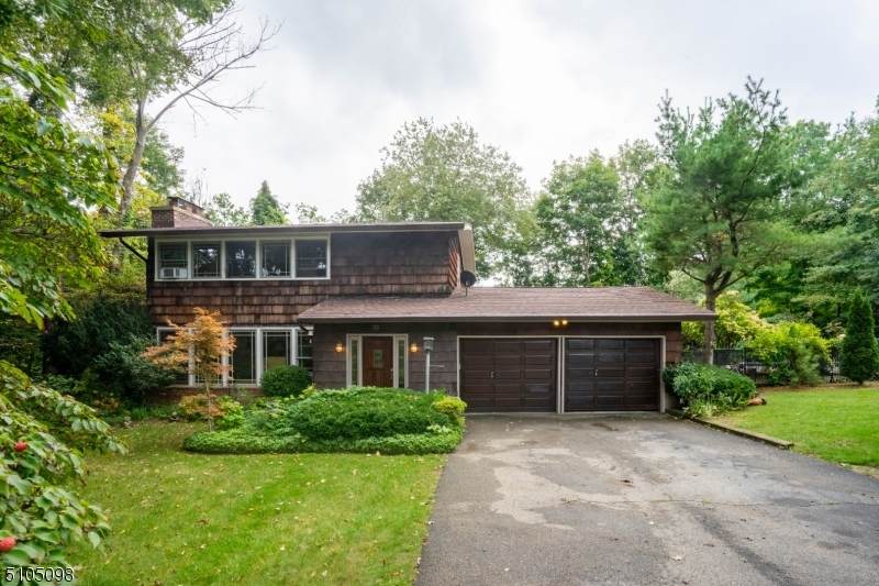 10 Ye Olde Tavern Dr - Photo 1