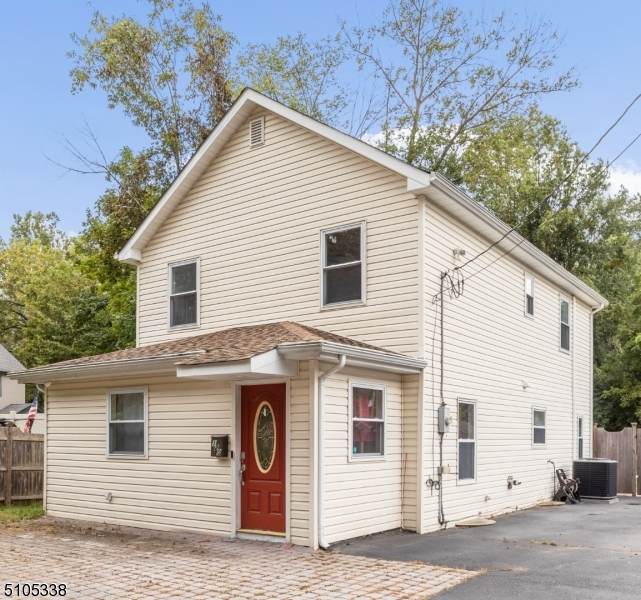 120 Union Ave - Photo 1