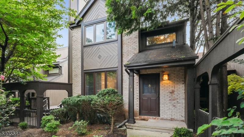 68 Riverbend Dr - Photo 1