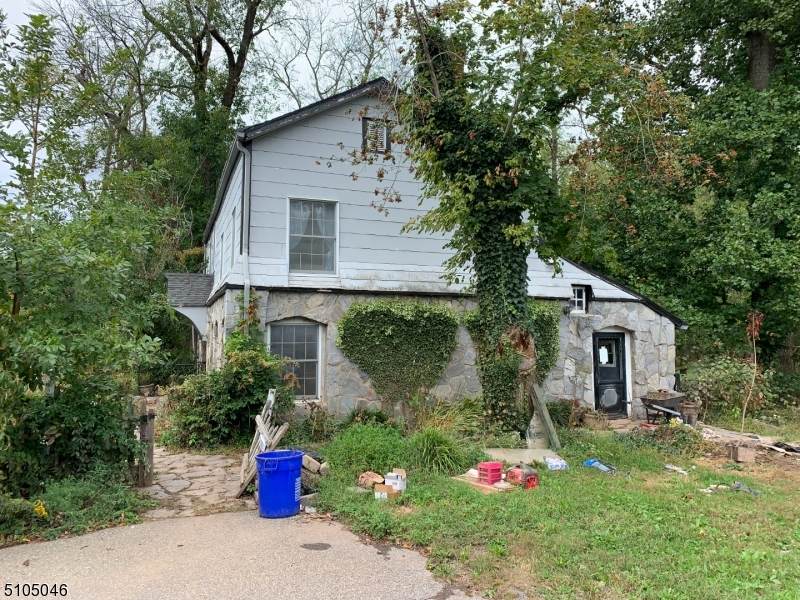 789 Amwell Rd - Photo 1
